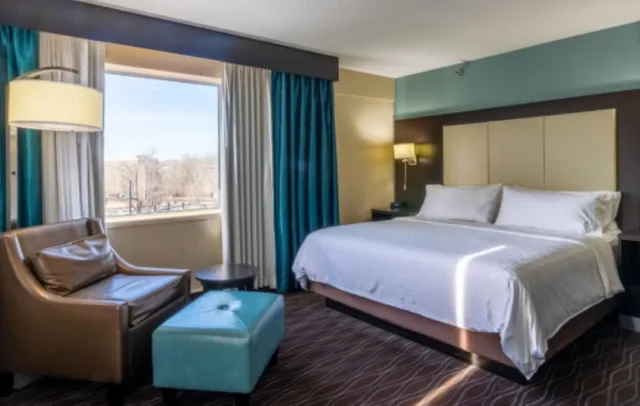 غرفة بسرير كوين لذوي الإعاقة، Holiday Inn Express Boise University Area 2/2