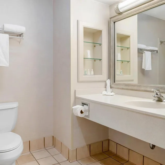 جناح بسريرين كوين وسرير كوين، Quality Inn & Suites Monroe 4/5