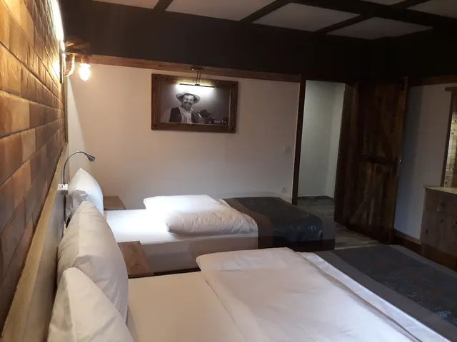 Deluxe, Queen Bed, The Sarigerme Inn 3/9