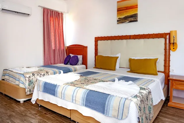 غرفة عائلية بسرير كينج وسرير فردي، London Hotel 2/5