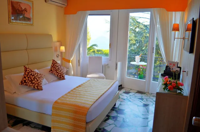 Standard, Single, Double Bed, La Riserva Di Castel D'appio 3/9