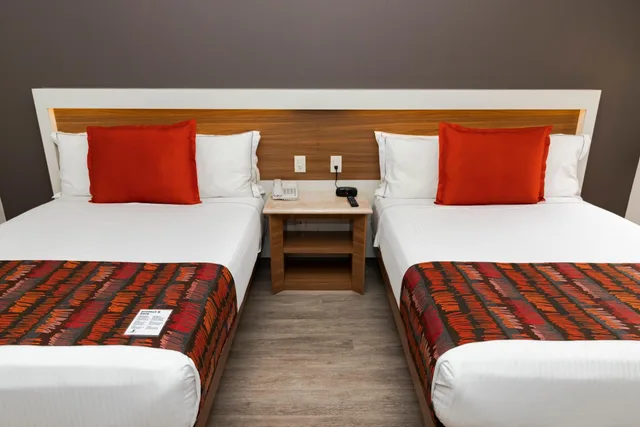 Room, Double Bed, No Window، Jf Grand Hotel Ex Barcelo Jf Puebla 9/10