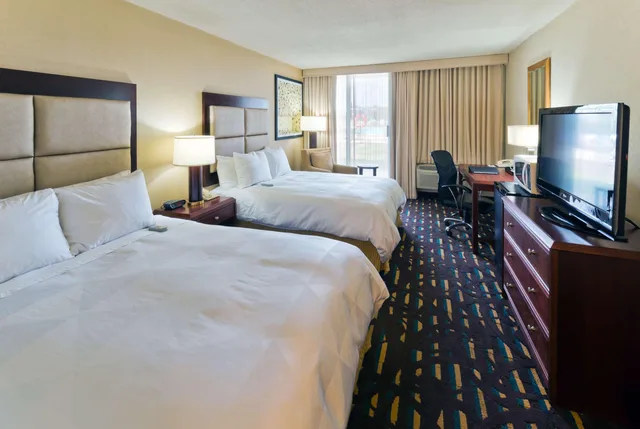 غرفة رباعية بسريرين كوين، Wyndham Chicago O'Hare 1/2