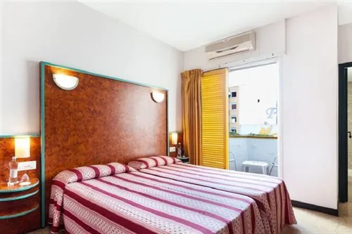 غرفة بسرير مزدوج أو سريرين منفصلين بشرفة، Xaine Park 1/1