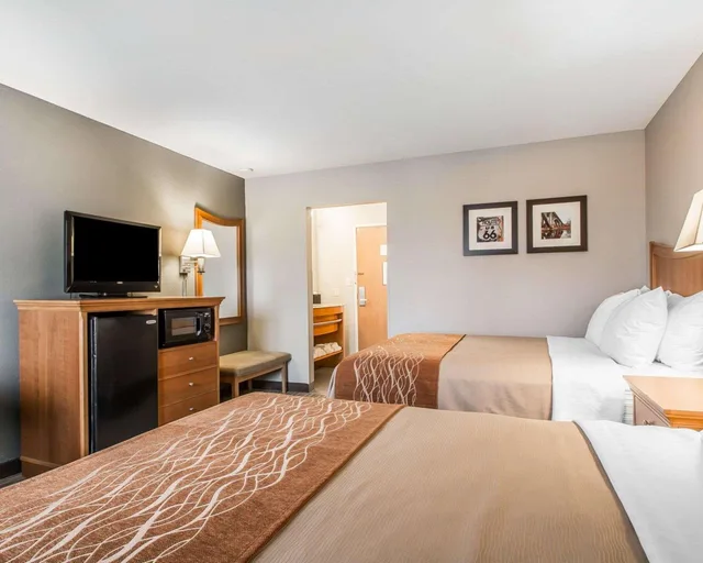 غرفة بسريرين كوين، Comfort Inn South - Springfield 3/4