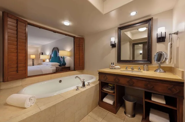 غرفة بسرير كينج لذوي الإعاقة، Royal Palms Resort And Spa In the Unbound Collection By Hyatt Formerly Royal Palms Resort And Spa 5/5