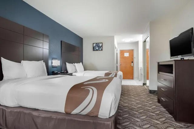 جناح بسرير كوين، Quality Suites Baton Rouge East - Denham Springs 2/10