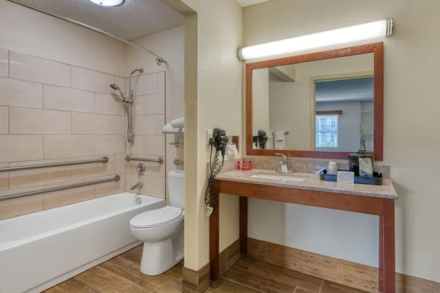 غرفة قياسية بسريرين مزدوجين لذوي الإعاقة، Surestay Hotel By Best Western Bowling Green North 4/5