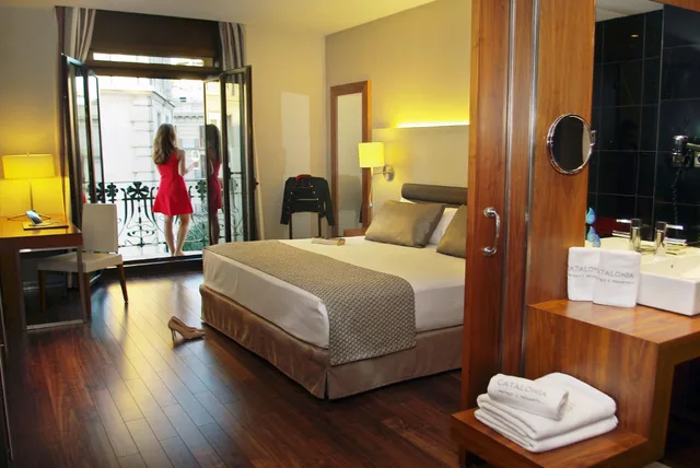 غرفة سوبيريور بسريرين منفصلين مفردة بسرير مزدوج، Hotel Catalonia Ramblas 1/1