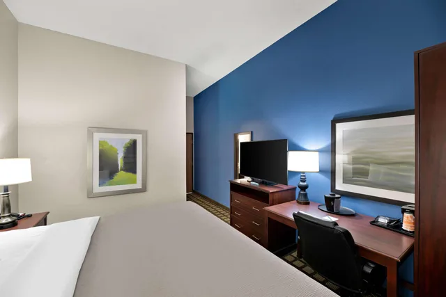 Efficiency, Suite, King Bed, Accessible، Quality Inn & Suites Big Spring 6/6