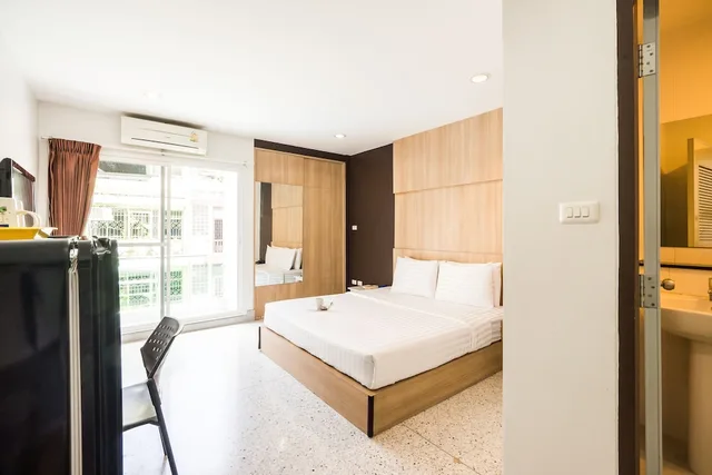 غرفة سوبيريور بسرير كوين، The Fifth Residence 9/10