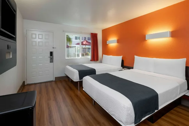 غرفة ديلوكس بسريرين مزدوجين، Motel6 Carpinteria CA Santa Barbara South 2/9
