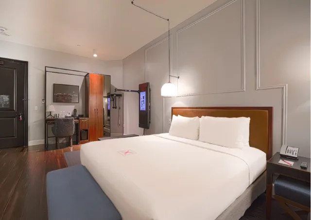Wellness، Axiom Hotel 1/2