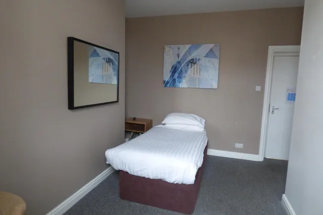 Room, Single, The Midland Hotel & Bar 4/6