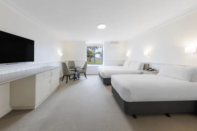 غرفة بريميوم بسريرين منفصلين، Best Western Olde Maritime Motor Inn 2/4