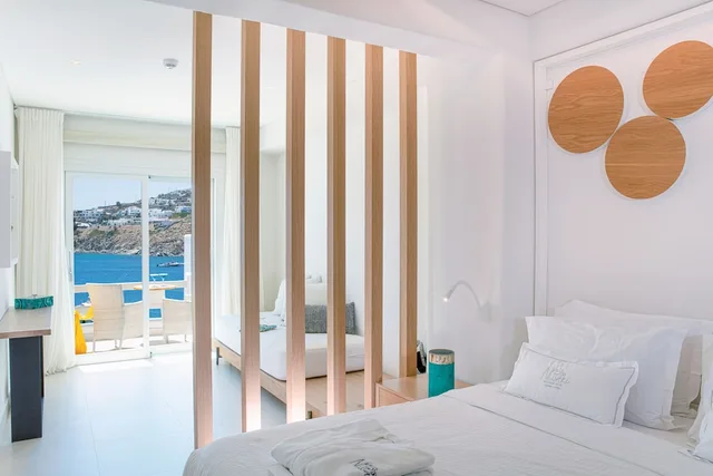 Sunshine, Junior Suite, King Bed, Sea View, Sofa، Nissaki Boutique 1/8