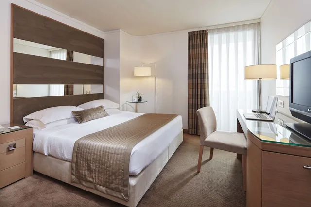 غرفة سوبيريور بسرير كوين بإطلالة على المدينة، Galaxy Hotel Iraklio 5/7