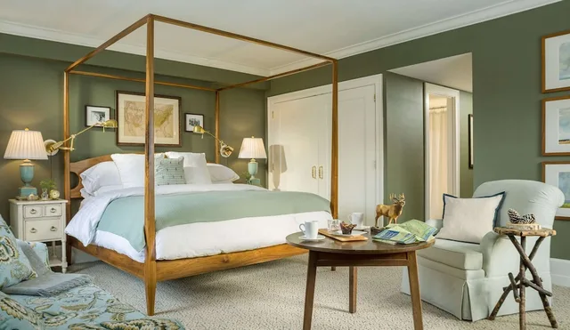 Studio, Suite, King Bed, Sofa, Woodstock Inn and Resort 3/4