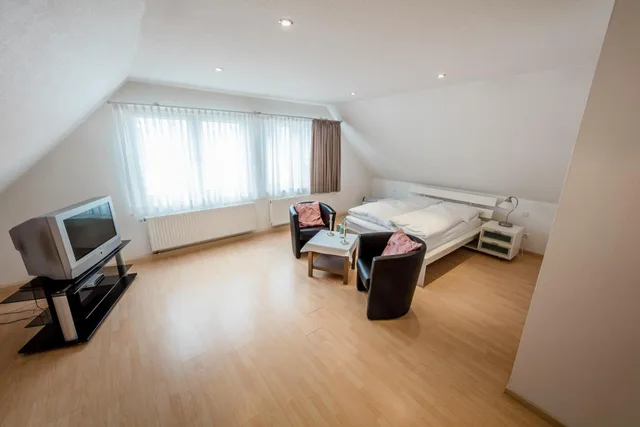 Room, Single, Hotel Meyer 4/7