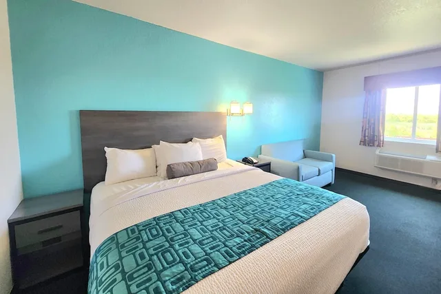 غرفة قياسية بسرير كينج للمدخنين، Howard Johnson By Wyndham Galveston 8/10