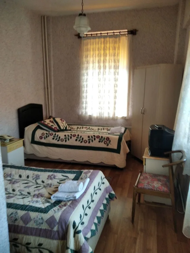 غرفة قياسية بسريرين منفصلين، Hotel Ilhan 1/2