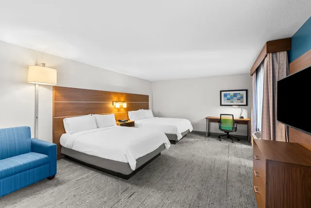 Suite, 2 Queen Beds, Holiday Inn Express & Suites Austin SW - Sunset Valley, an IHG Hotel 2/7