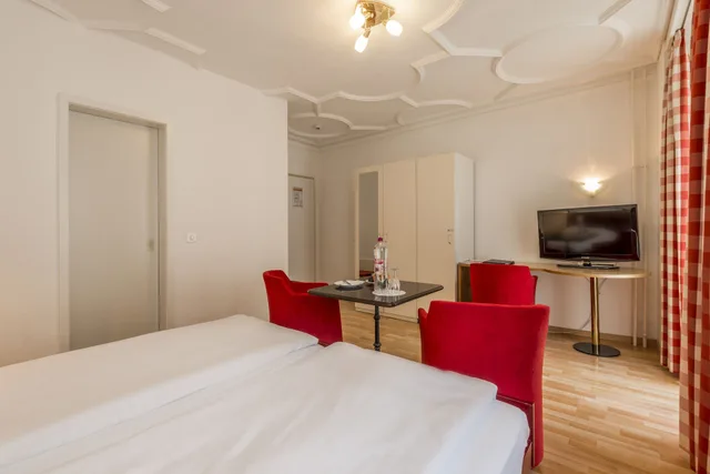Urban, Comfort, Queen Bed، Hotel Alpina Luzern 5/10