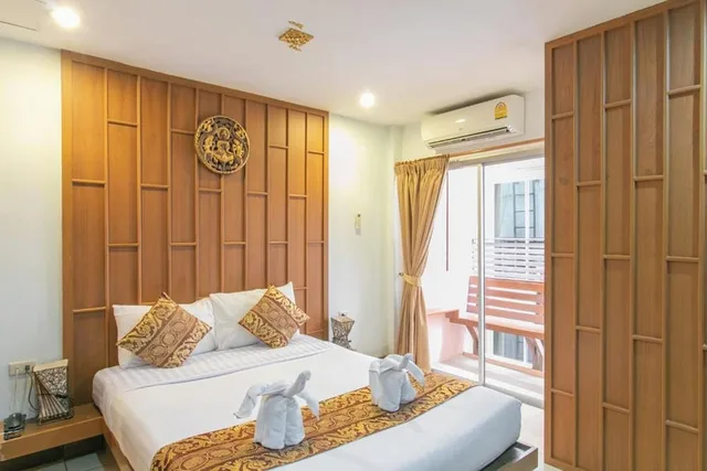 غرفة ديلوكس بسريرين منفصلين، Lotus Hotel Patong 4/10
