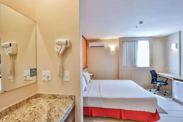 غرفة بسرير كوين، Comfort Hotel Campos dos Goytacazes 2/2