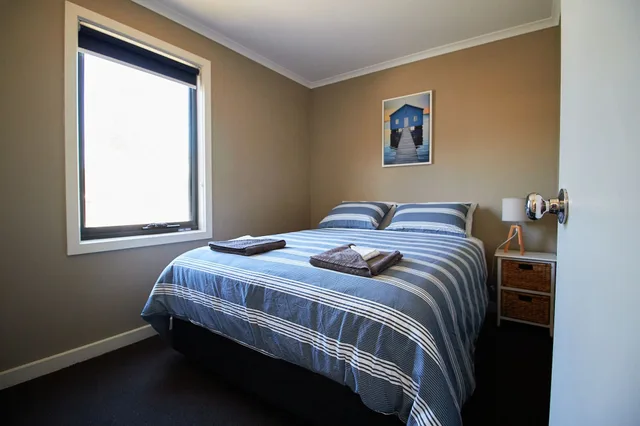 2 Bedrooms, Beach, Chalet, Queen and Twin Beds، SURFSIDE HOLIDAY PARK 1/2