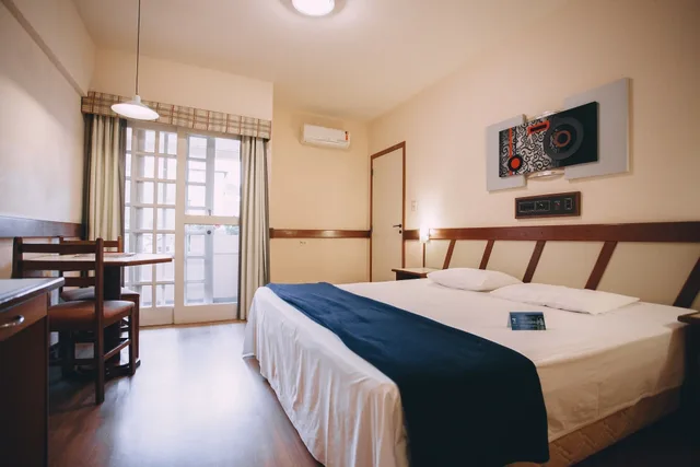 غرفة فاخرة بسريرين منفصلين بحوض استحمام، Thermas Piratuba Park Hotel 1/5