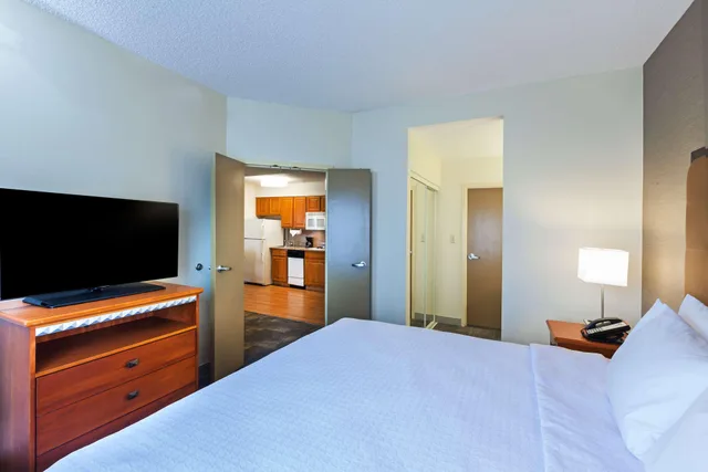 جناح، Homewood Suites by Hilton Brownsville 1/2