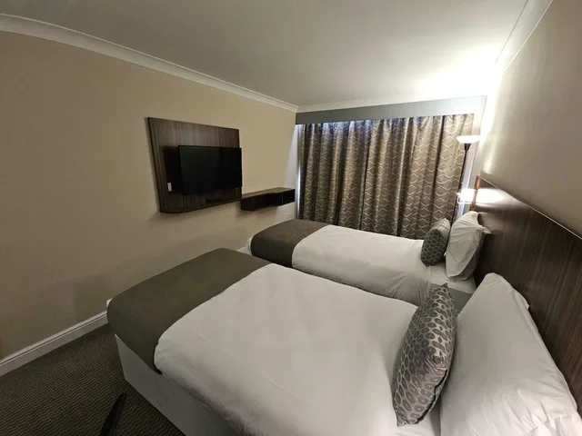 غرفة قياسية بسريرين منفصلين، Dancenter Lux Resort London City M25 5/7
