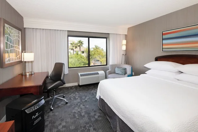 Pure, Wellness, 2 Queen Beds, Courtyard By Marriott Oakland Airport 2/5