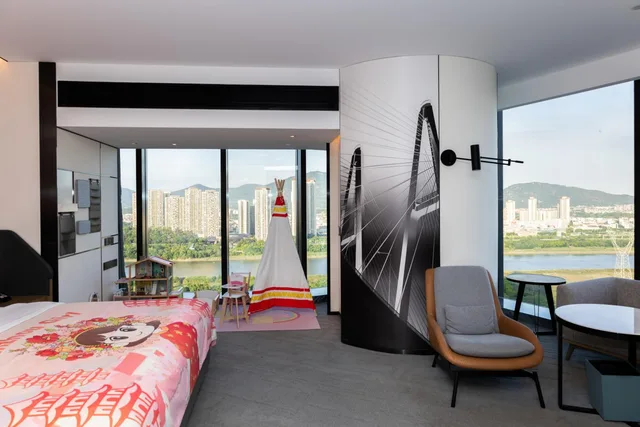 Theme, World, Junior Suite, King Bed, King and Twin Beds, Bunk Bed، Crowne Plaza Quanzhou Riverview 4/6