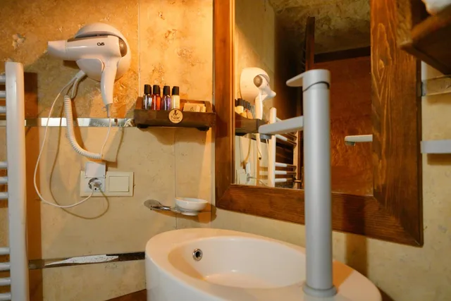 غرفة بسرير كوين، Nar Cave House & Swimming Pool 1/2