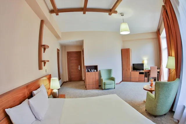 غرفة قياسية بإطلالة على الجبل مفردة بسرير مزدوج، El Resort Hotel 1/3