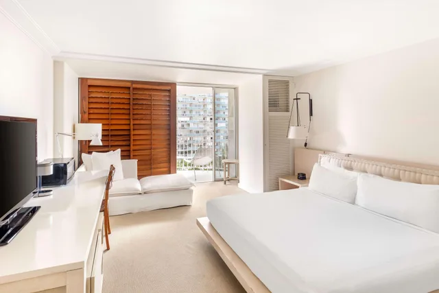 غرفة بريميير بسرير كينج، Hilton Vacation Club The Modern Honolulu 1/5