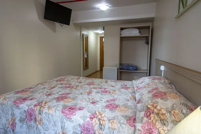 Standard Dbl Bed، Hotel Golden Park Curitiba by Nacional Inn 3/7