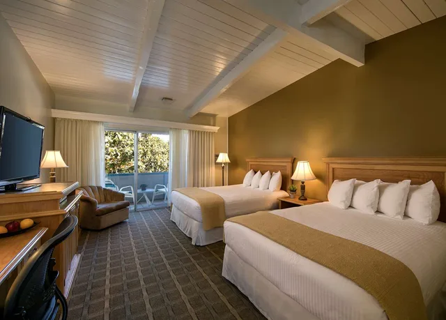 غرفة بسريرين كوين، Best Western Plus Santa Barbara 2/3