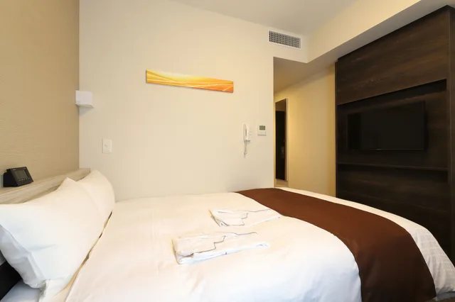 غرفة قياسية بسرير مزدوج للمدخنين، Smile Hotel Premium Osaka Higashi-Shinsaibashi 1/2