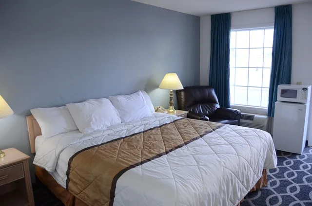 غرفة بسرير كينج، A Richland Inn Lewisburg 2/3