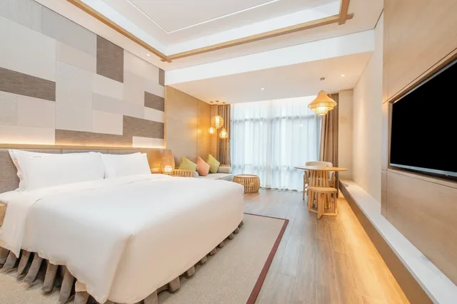 غرفة قياسية بسرير كينج، Holiday Inn Resort Yichun Mingyue Mountain 1/1