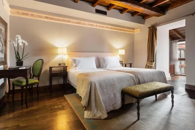 جناح جونيور، Aurea Palacio De Sober 5/10