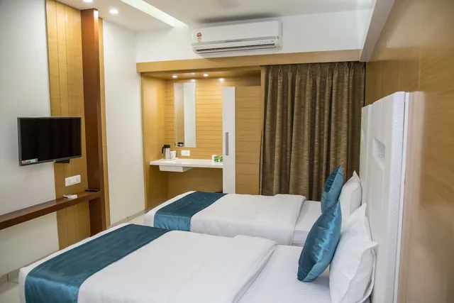 غرفة تنفيذية بسريرين منفصلين، Hotel Orange International 2/4