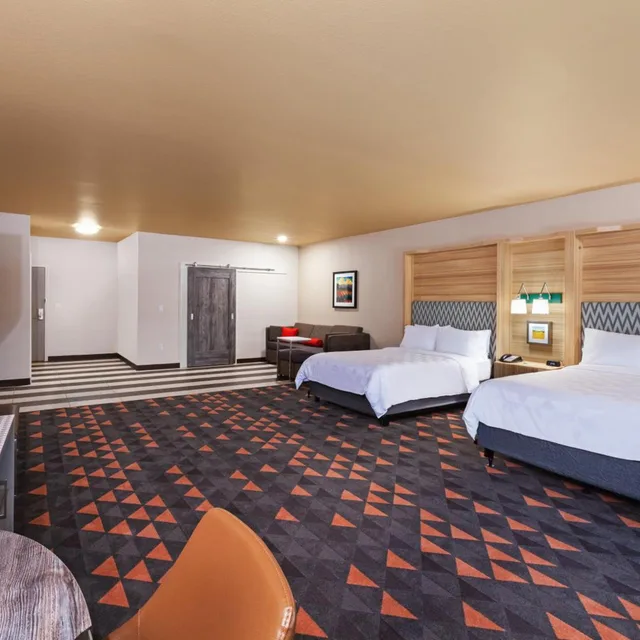 جناح بغرفتي نوم لذوي الإعاقة، Holiday Inn Amarillo East 2/5