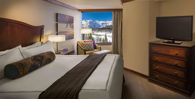 2 Bedrooms, Deluxe, Penthouse, King Bed, 2 Queen Beds, Sofa, Everline Resort & Spa 4/11