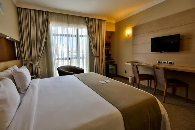 Premier, Bourbon Santos Hotel (ex Mendes Hotel) 1/3