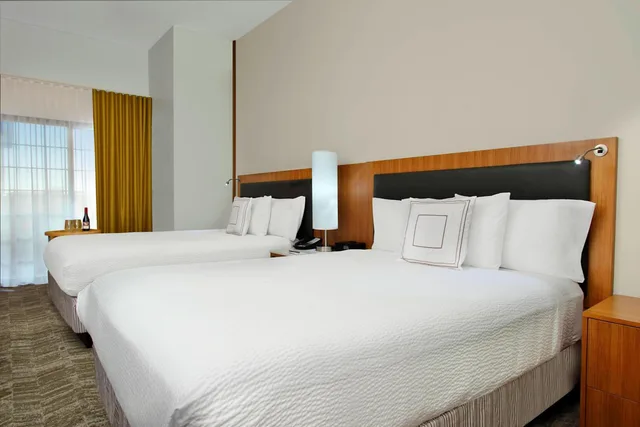 استوديو بسرير كوين مع أريكة لذوي الإعاقة، SpringHill Suites by Marriott Madera 2/7