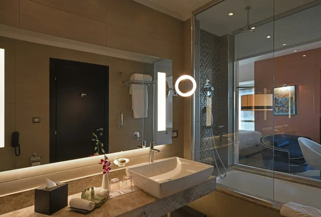 غرفة تنفيذية بسرير كينج، Hilton Amman 7/7